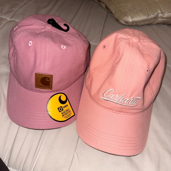 2 Carhartt hats - Picture 1 of 3